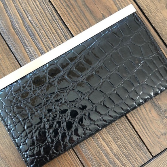 3/$30 Black faux croc vegan accordion wallet - Picture 2 of 7